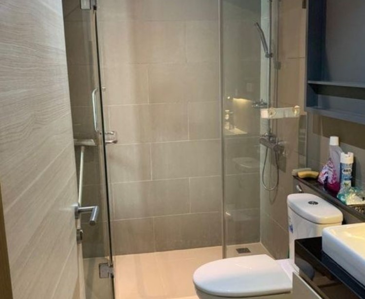 ให้เช่าคอนโดสีลม ศาลาแดง บางรัก : Klass Silom 35 sq.m. Rent & Sell Eng 中 日 Please add LINE ID @806qphgn o8415o5483