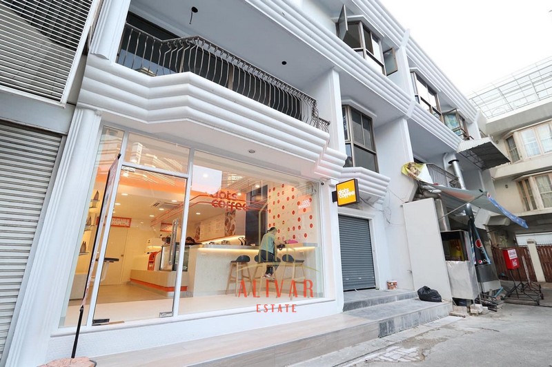 ให้เช่าอาคารพาณิชย์วิทยุ ชิดลม หลังสวน : RB090023 ให้เช่าพื้นที่ อาคาร One Oasis ถนนวิทยุ ชั้น 2  ใกล้ BTSเพลินจิต