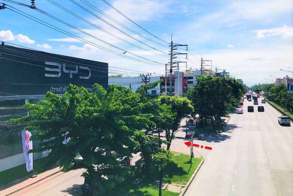 For SaleLandBang kae, Phetkasem : Land for sale, Phetkasem, 383 Sq wah, Soi 65, Filled, near Big C Phetkasem. Lak song Sub District, Bangkhae District.