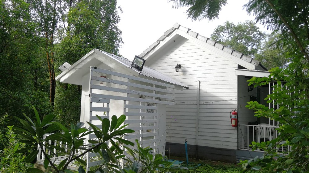 For SaleHotel&Apartment BusinessRanong : Resort for sale in Ranong, almost 1 rai. tourist attraction center Ready to continue.