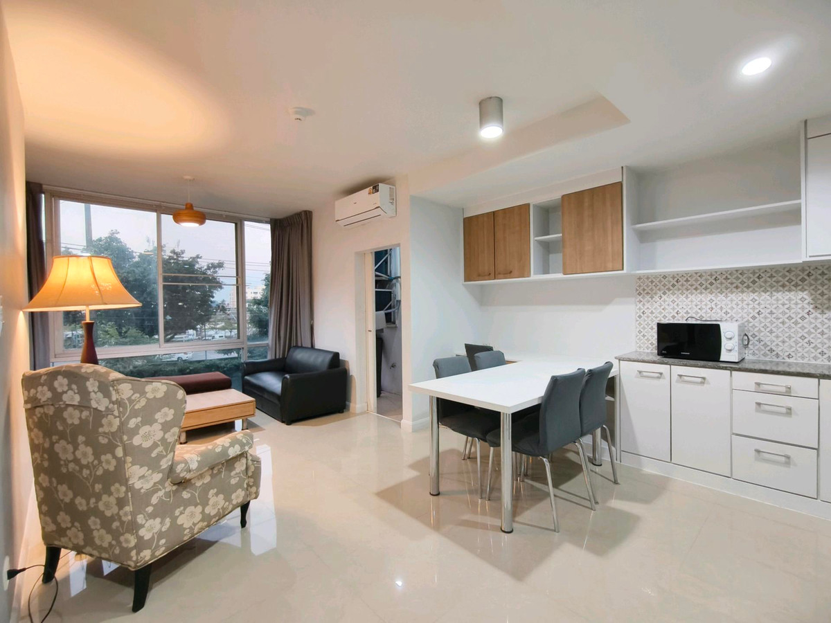 ให้เช่าคอนโดพัฒนาการ ศรีนครินทร์ : ให้เช่า: The Iris พระราม 9 - ศรีนครินทร์ 