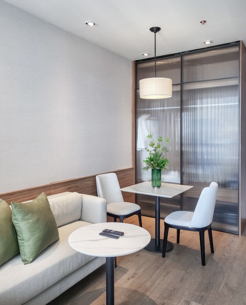 ให้เช่าคอนโดสุขุมวิท อโศก ทองหล่อ : ✅คอนโดให้เช่า ใกล้ BTS พร้อมพงษ์ 🔥Park 24, Park Origin Phrom Phong,Studio room. ⚡🔥ฟรี Wi-Fi 🔥รับสัญญาระยะสั้น