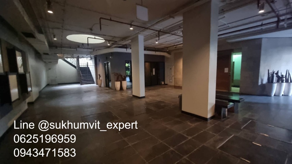 For RentRetail SpaceSukhumvit, Asoke, Thonglor : Phrom Phong for rent, space to open a shop and sell things, good location, can do any legal business. There are many Japanese people. There is a Japanese supermarket.