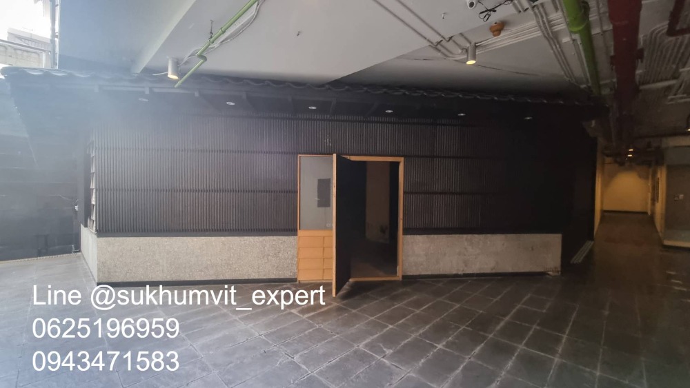 For RentRetail SpaceSukhumvit, Asoke, Thonglor : Phrom Phong for rent, space to open a shop and sell things, good location, can do any legal business. There are many Japanese people. There is a Japanese supermarket.
