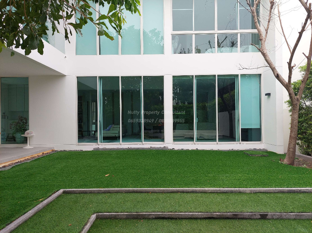 For SaleHouseBangna, Bearing, Lasalle : VIVE Bangna, Super Luxury detached house, Modern style, corner unit close to nature, common garden and swimming pool.