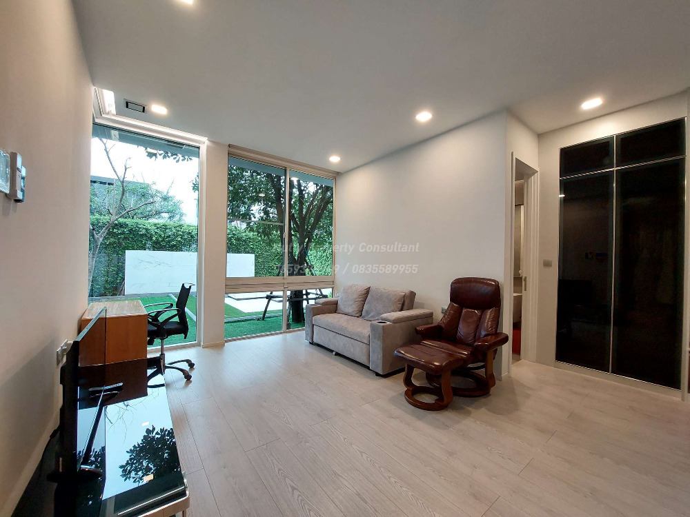 For SaleHouseBangna, Bearing, Lasalle : VIVE Bangna, Super Luxury detached house, Modern style, corner unit close to nature, common garden and swimming pool.