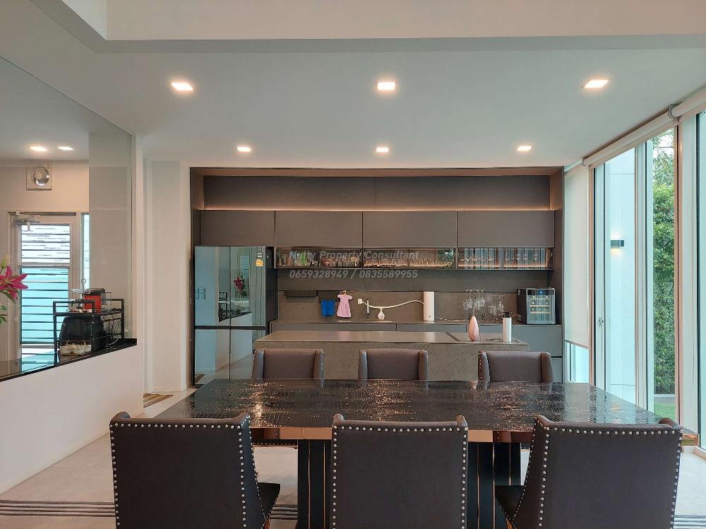 For SaleHouseBangna, Bearing, Lasalle : VIVE Bangna, Super Luxury detached house, Modern style, corner unit close to nature, common garden and swimming pool.