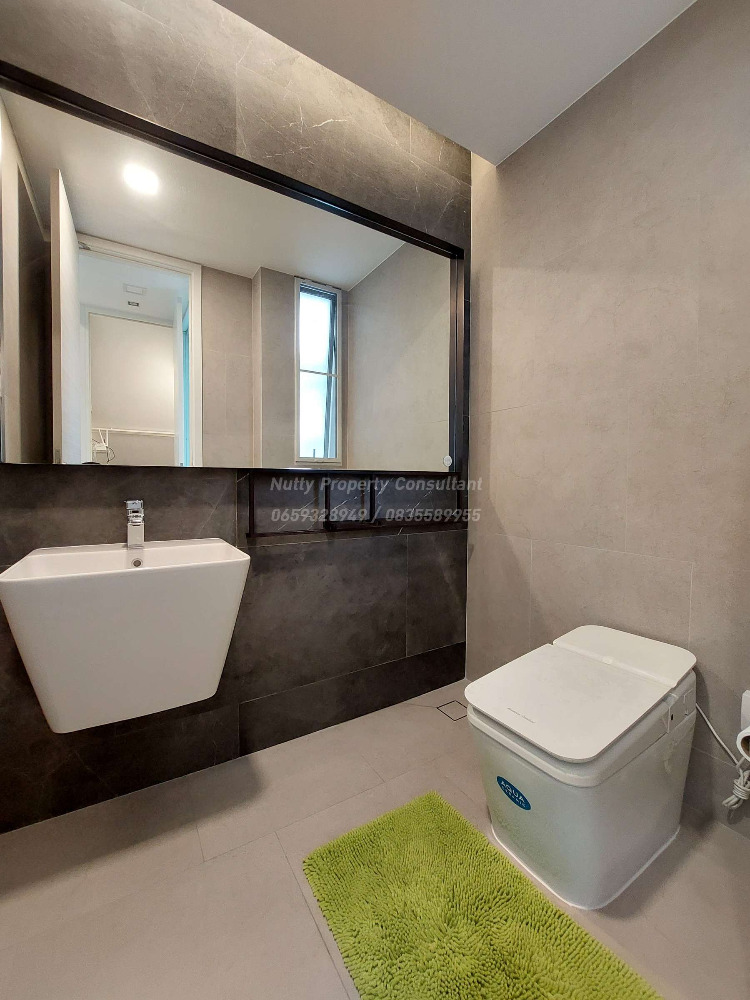 For SaleHouseBangna, Bearing, Lasalle : VIVE Bangna, Super Luxury detached house, Modern style, corner unit close to nature, common garden and swimming pool.