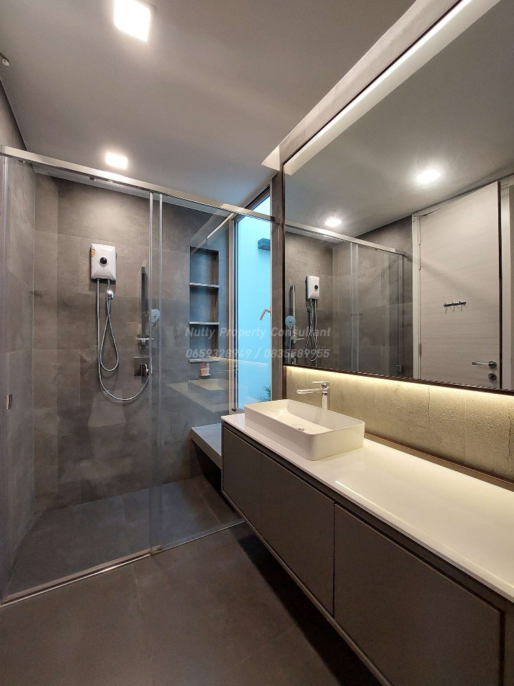 For SaleHouseBangna, Bearing, Lasalle : VIVE Bangna, Super Luxury detached house, Modern style, corner unit close to nature, common garden and swimming pool.