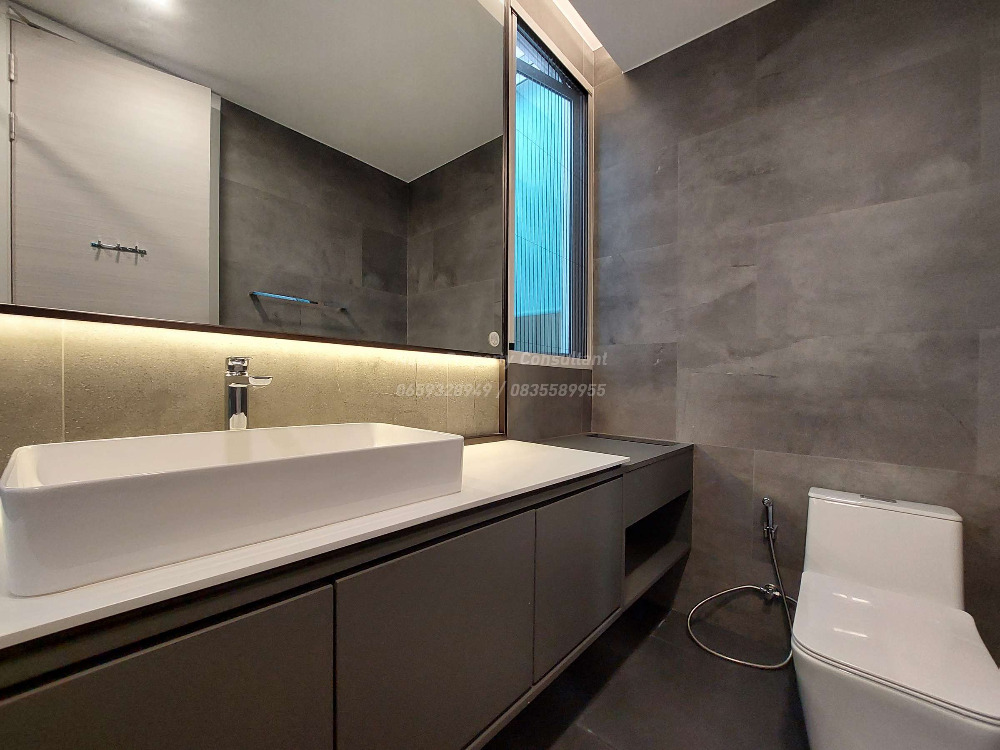 For SaleHouseBangna, Bearing, Lasalle : VIVE Bangna, Super Luxury detached house, Modern style, corner unit close to nature, common garden and swimming pool.