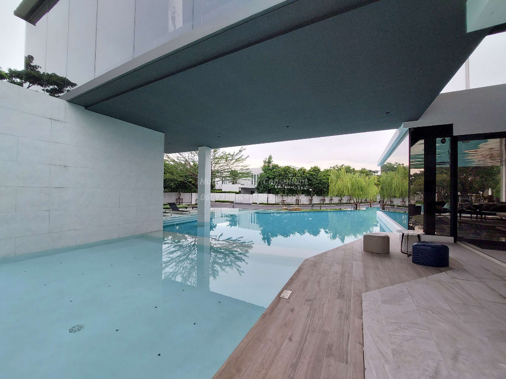 For SaleHouseBangna, Bearing, Lasalle : VIVE Bangna, Super Luxury detached house, Modern style, corner unit close to nature, common garden and swimming pool.