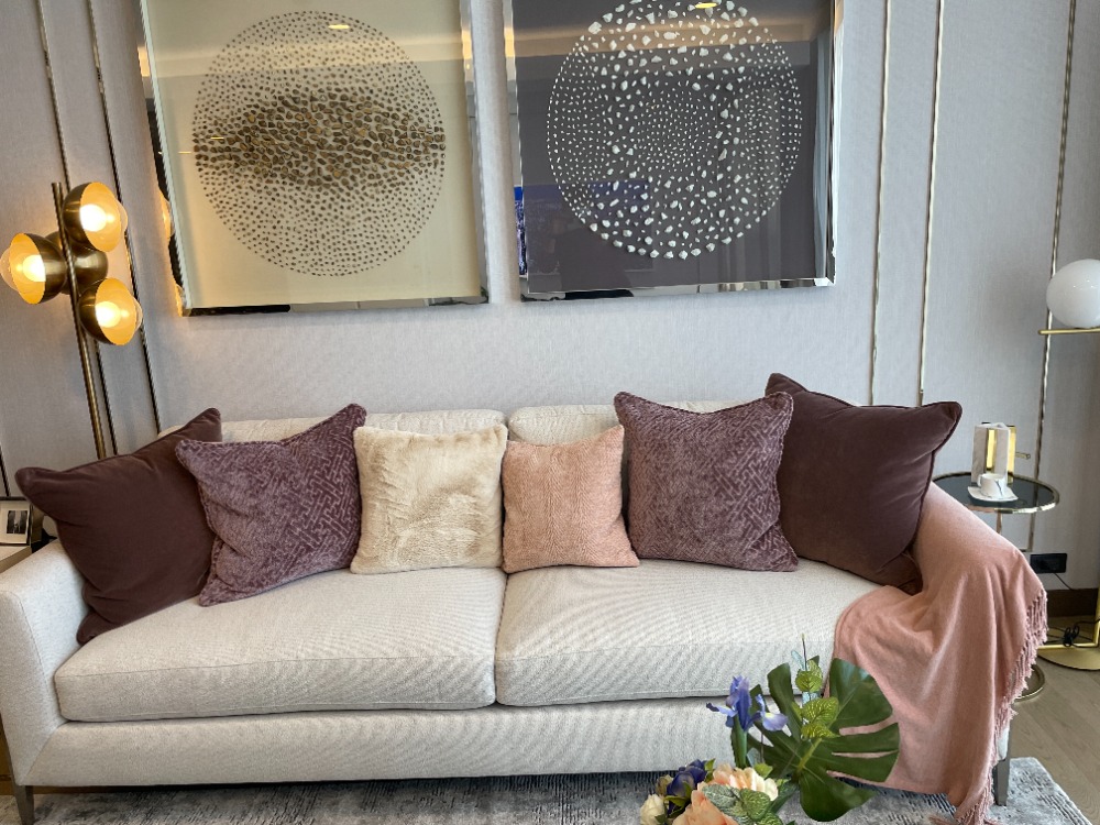 For SaleCondoKhlongtoei, Kluaynamthai : Urgent sale! Luxury condo "Siamese Exclusive Queens", 21st floor, Phrom Phong view, large room 75 sq m., near MRT Queen Sirikit Center, only 100 m., near Benjakitti Park - lungs in the middle of the city that health lovers will love.