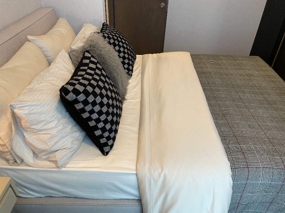 For SaleCondoKhlongtoei, Kluaynamthai : Urgent sale! Luxury condo "Siamese Exclusive Queens", 21st floor, Phrom Phong view, large room 75 sq m., near MRT Queen Sirikit Center, only 100 m., near Benjakitti Park - lungs in the middle of the city that health lovers will love.