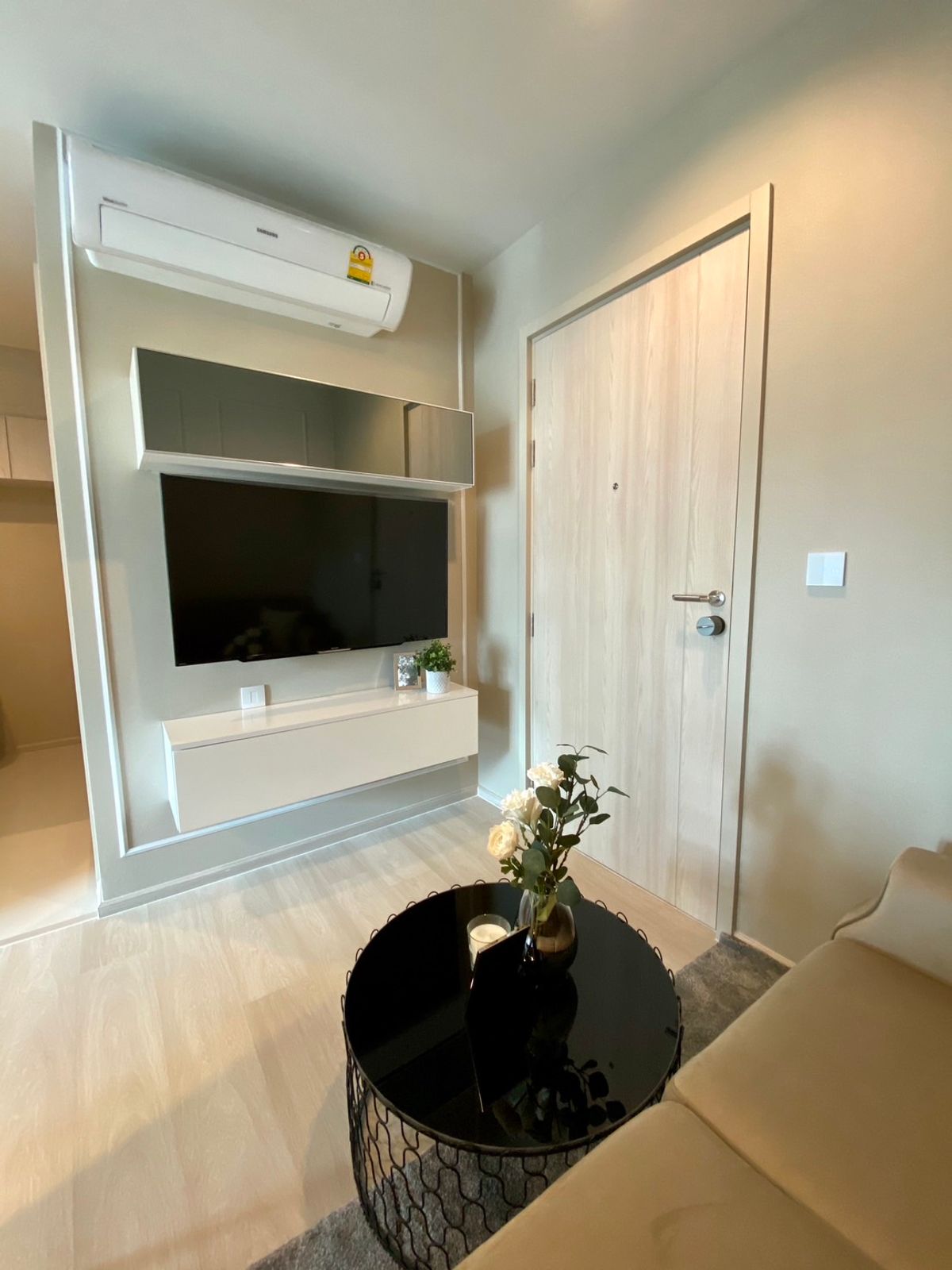 ให้เช่าคอนโดวิทยุ ชิดลม หลังสวน : Life one wireless ✨ 1 BEDROOM | Fully furnished 📞 Line : @pukkhome (มี @ )