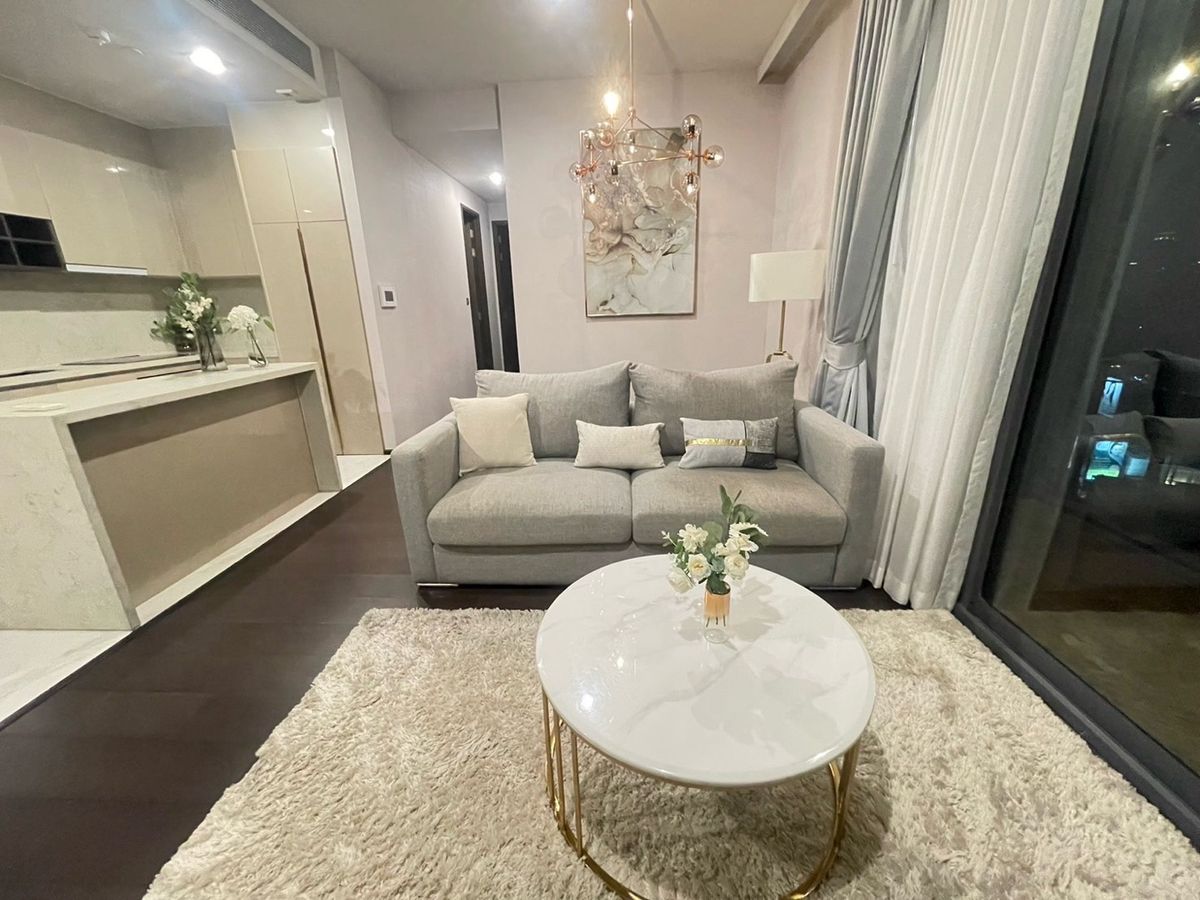 For RentCondoSukhumvit, Asoke, Thonglor : 📣for rent, luxury condo with good price, 2 bedrooms, 1 bathrooms @LAVIQ Sukhumvit 57, 100 meters from BTS Thonglor!
