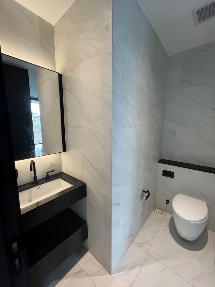 ขายคอนโดสาทร นราธิวาส : 🔥ห้อง Resale หลุด 🔥 Tait Sathorn 12 67sqm. 17.27MB Tel.0959415999