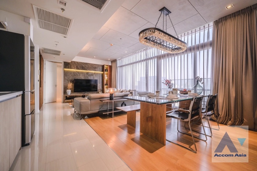 ขายคอนโดพระราม 9 เพชรบุรีตัดใหม่ RCA : 🔼 AccomA 🔽2 Bedrooms Condominium for Sale in Phaholyothin MRT Phetchaburi at Circle 2 Living Prototype (AA40287)