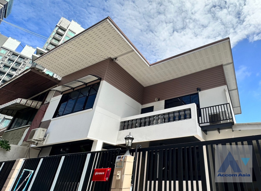 ให้เช่าบ้านสุขุมวิท อโศก ทองหล่อ : 🔼 AccomA 3🔽  Beds House for Rent in Sukhumvit, BTS Ekkamai