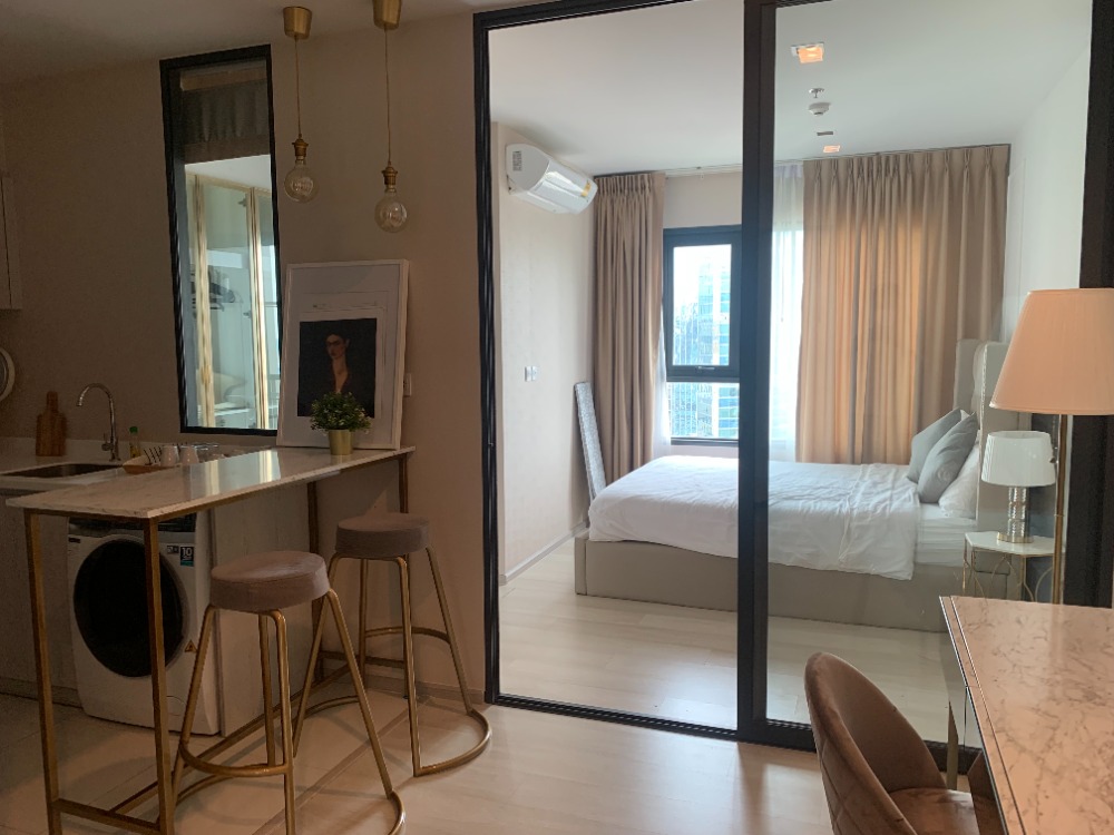 ให้เช่าคอนโดวิทยุ ชิดลม หลังสวน : 🔥 Rent🔥Life One Wireless 35 sq m. 34 th floor. One bedroom, BTS เพลินจิต ห้องสวยแต่งครบ