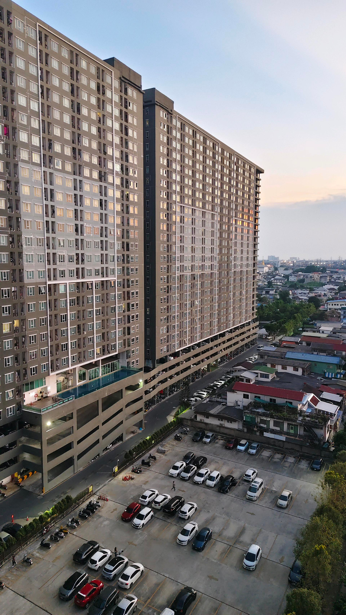 For SaleCondoBang Sue, Wong Sawang, Tao Pun : 🌟Urgent sale, special price, negotiable Regent Home 27 Bangson, newly renovated condo, in front of Bang Son BTS station, shuttle service available, fully furnished, 2 air conditioners, cool and refreshing🌟Ready to move in, good location, near Bang Son MRT