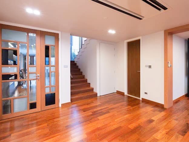 For SaleCondoRama3 (Riverside),Satupadit : For sale: The Pano Rama 3, 3 bedrooms, 4 bathrooms, Duplex 274 sqm., elegantly-decorated. Next to Chao Phraya River.