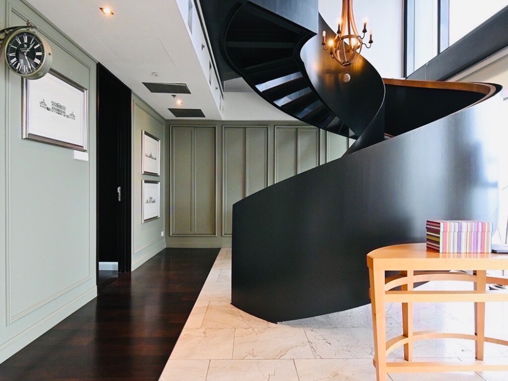 ให้เช่าคอนโดสาทร นราธิวาส : 🔥🔥 For Rent : The Met 300,000THB/Month 366sqm. 4Beds 5Baths Tel. 0959415999