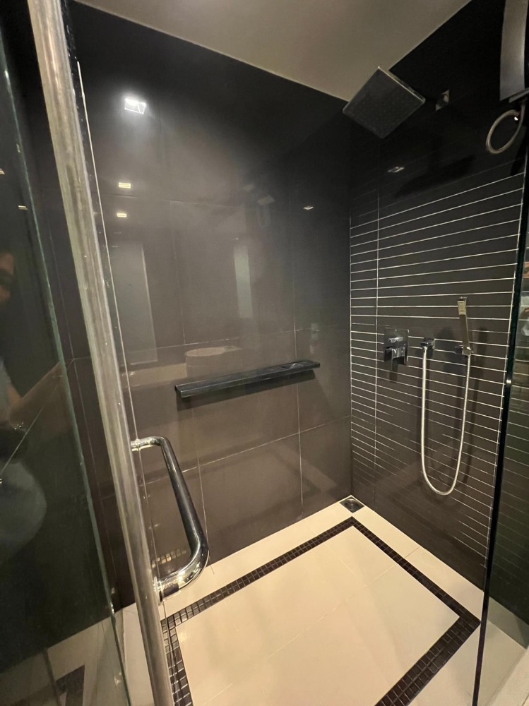 ให้เช่าคอนโดสาทร นราธิวาส : ให้เช่า 🔥Rhythm Sathorn🔥 ห้องสวย วิวดี ตกแต่งเฟอร์ครบพร้อมเครื่องใช้ไฟฟ้า 🚆ใกล้ BTS สะพานตากสิน เพียง 300 ม.