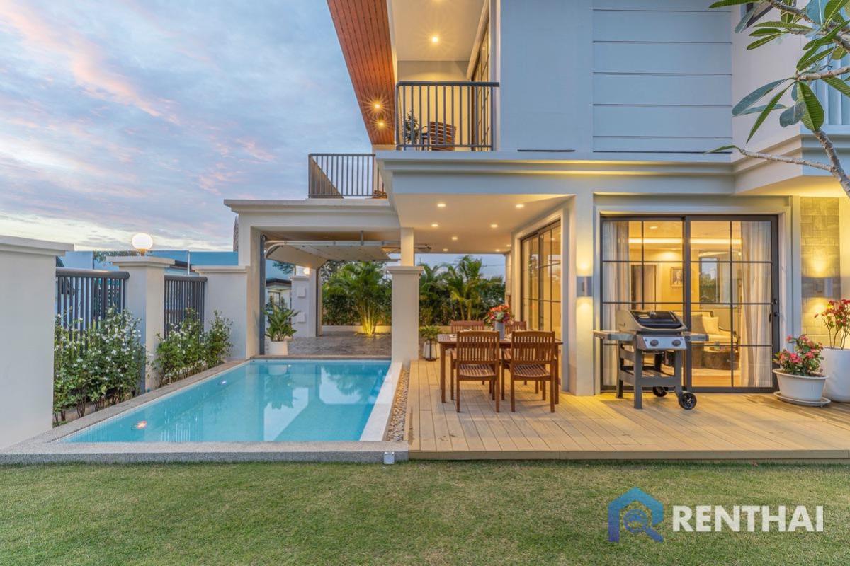 ขายบ้านพัทยา บางแสน ชลบุรี สัตหีบ : สำหรับ ขาย บ้าน 4 ห้องนอน ที่ Rungsii Village Pattaya