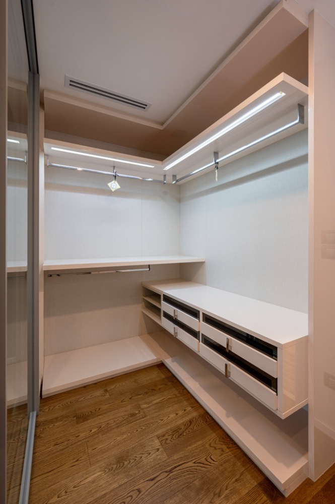 ขายคอนโดสาทร นราธิวาส : 🔥🔥 ขาย 14.29MB The Bangkok Sathorn 64.47sqm. 1Bed 1Baht Tel. 0959415999