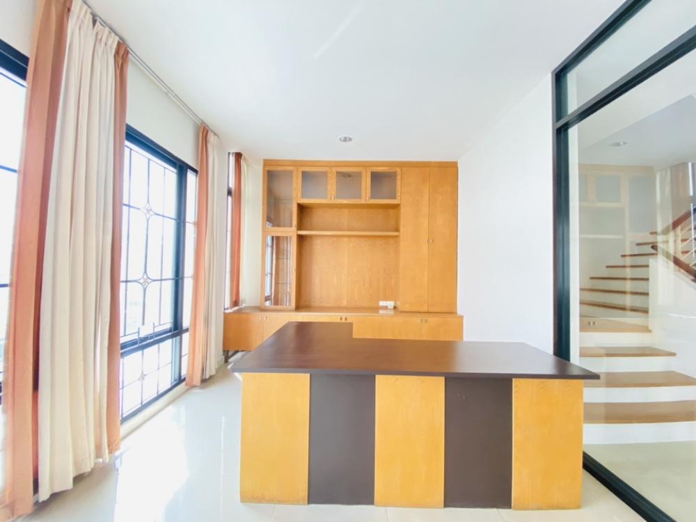 ให้เช่าโฮมออฟฟิศบางนา แบริ่ง ลาซาล : กลางกรุงออฟฟิศปาร์ค บางนา กม3 หรูหราติดถนนบางนาตราด เข้า-ออก จอดรถสะดวก