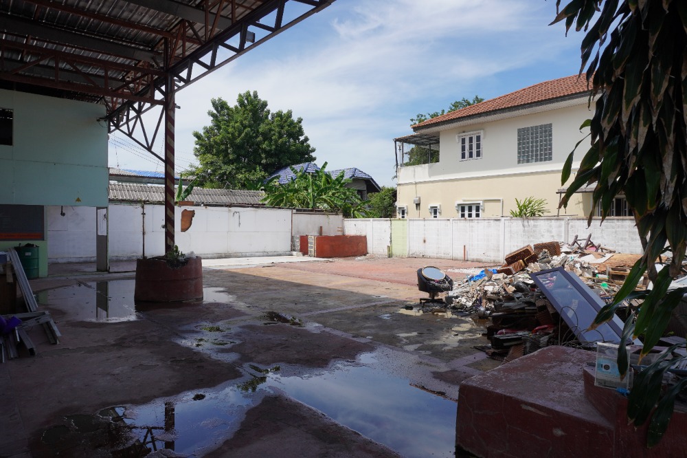 ขายที่ดินวิภาวดี ดอนเมือง หลักสี่ : ขายที่ดิน ที่ดินหน้ากว้าง สรงประภา, ดอนเมือง ขนาด: 191.5 ตารางวา เหมาะแก่การสร้างบ้านพักอาศัยหรือการลงทุน