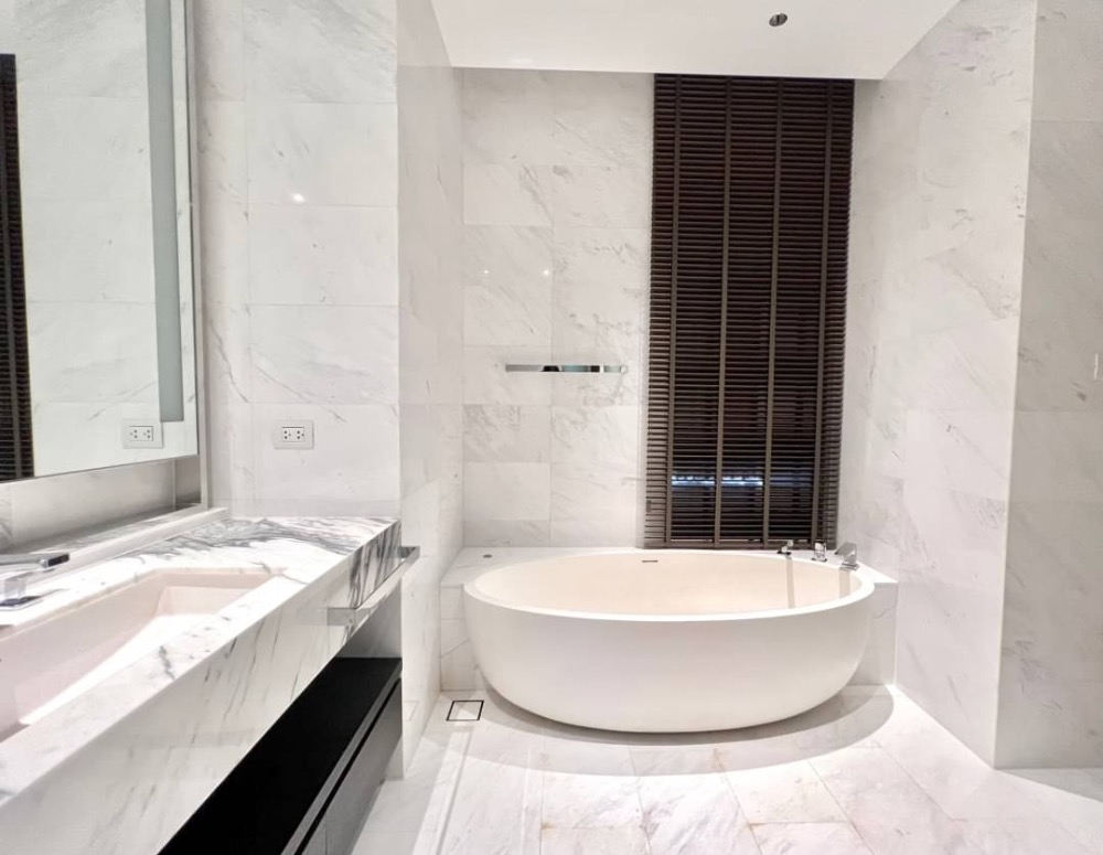 ขายคอนโดสาทร นราธิวาส : 🔥🔥 For Sale 𝐅𝐨𝐮𝐫 𝐒𝐞𝐚𝐬𝐨𝐧𝐬 𝐏𝐫𝐢𝐯𝐚𝐭𝐞 𝐑𝐞𝐬𝐢𝐝𝐞𝐧𝐜𝐞 120sqm. 2Bed 2Baht Tel.0959415999