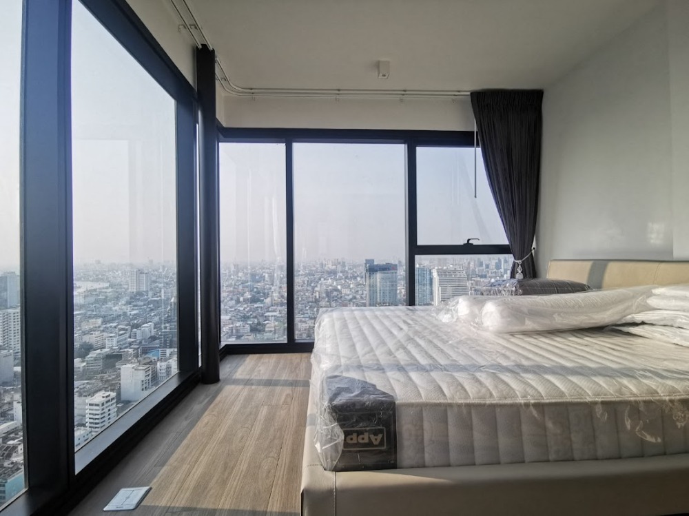 ให้เช่าคอนโดสีลม ศาลาแดง บางรัก : Duplex 3 Bedroom Modern Style on 32 FL. AT The Lofts Silom