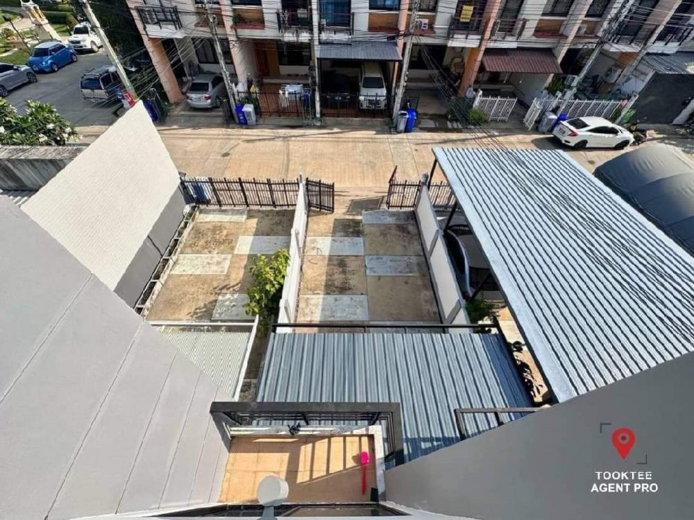 For SaleTownhomeLadkrabang, Suwannaphum Airport : Townhouse for sale on King Kaew Road, 3 floors, size 31 sq m, good location, near Suvarnabhumi Airport