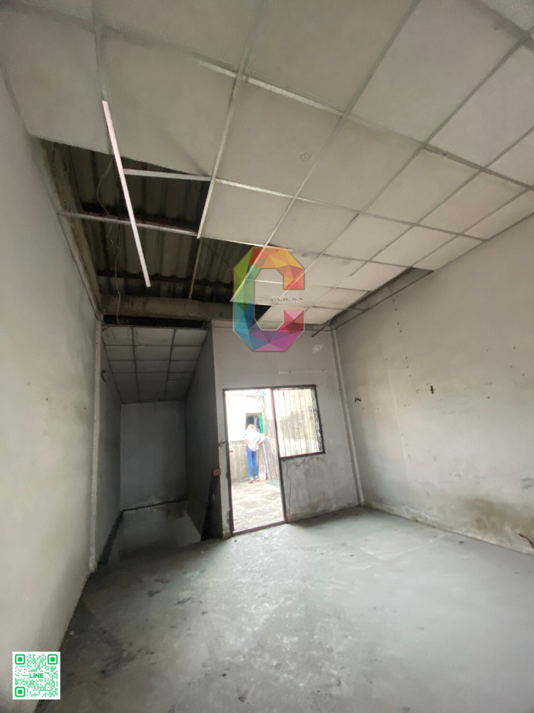 ขายอาคารพาณิชย์นนทบุรี บางใหญ่ บางบัวทอง : Vาย ตึกตามสภาW Vายทำเล  TH  3 ชั้น 16 ตร.ว. ลดSาคา เผื่อให้ปรับปรุง  ทำเลดีมากกกก BTS-MRT :: หลัง Central Westgate , อีเกีย เวสต์เกต, MRTตลาดบางใหญ่, กาญจนบุรี , สุพรรณ