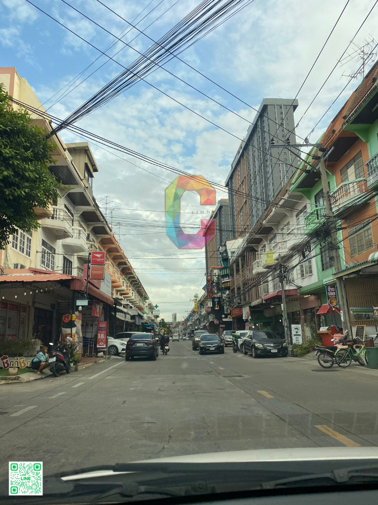 ขายอาคารพาณิชย์นนทบุรี บางใหญ่ บางบัวทอง : Vาย ตึกตามสภาW Vายทำเล  TH  3 ชั้น 16 ตร.ว. ลดSาคา เผื่อให้ปรับปรุง  ทำเลดีมากกกก BTS-MRT :: หลัง Central Westgate , อีเกีย เวสต์เกต, MRTตลาดบางใหญ่, กาญจนบุรี , สุพรรณ