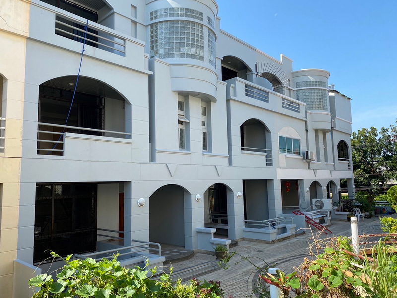 ขายทาวน์โฮมรัชดา ห้วยขวาง : Bangkok Town House Park View Place Ramkhamhaeng 43/1 BRE20465