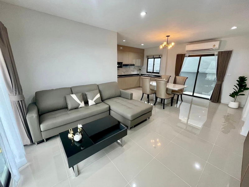 ให้เช่าทาวน์โฮมบางนา แบริ่ง ลาซาล :  For Rent Samut Prakan Town House Pleno Sukhumvit Bangna 2 Bangna-Trad Bang Phli BRE20122