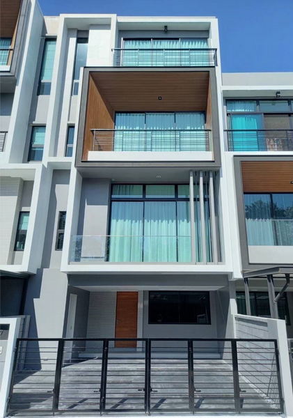 ให้เช่าทาวน์โฮมพัฒนาการ ศรีนครินทร์ : For Rent Bangkok Town House Nirvana Define Srinakarin-Rama 9 Srinakarin - Romklao Saphan Sung BRE19658