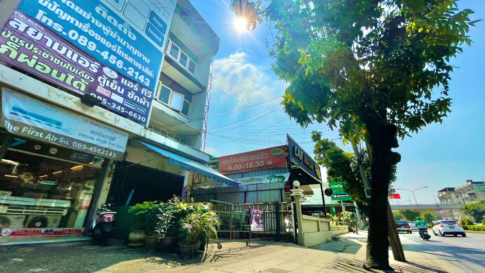 ให้เช่าสำนักงานเกษตร นวมินทร์ ลาดปลาเค้า : ให้เช่า ตึกแถว อาคารพาณิชย์ ติดถนนใหญ่ นวมินทร์ ตรงข้าม ซ.นวมินทร์ 111