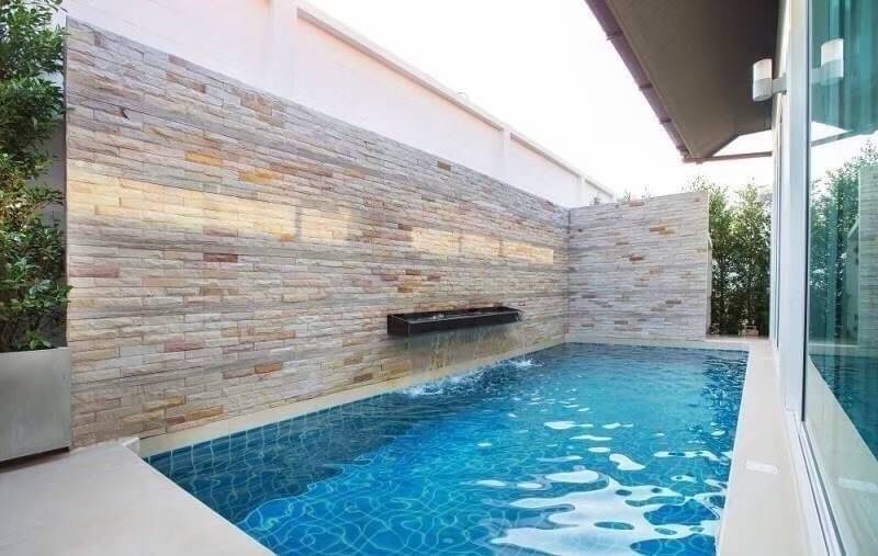 ขายบ้านพัทยา บางแสน ชลบุรี สัตหีบ : 🔎 ขายบ้านพักตากอากาศ Pool Villa พัทยา พร้อมสระว่ายน้ำส่วนตัว | ใกล้หาดจอมเทียน | ขายพร้อมผู้เช่า รายได้ 30,000/เดือน สัญญาถึง 1 ธ.ค. 2569 | เหมาะลงทุน ซื้อแล้วรับรายได้ทันที เดินทางสะดวก ทำเลท่องเที่ยวยอดนิยม