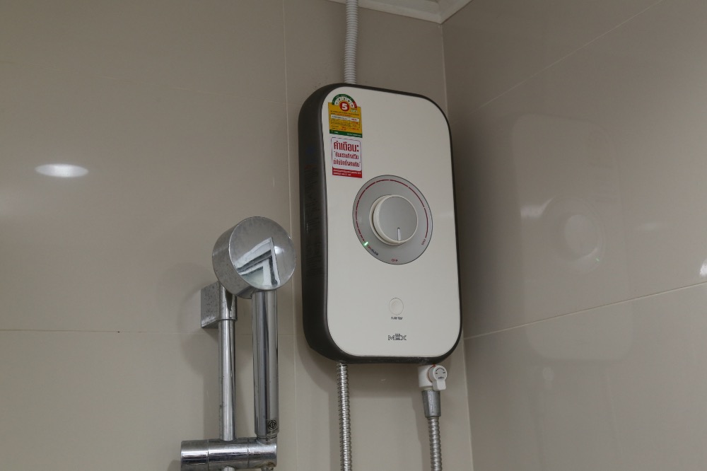 For SaleCondoRama3 (Riverside),Satupadit : Urgent sale 2 bedrooms, price lower than market, 66 sqm, only 4.2 million baht / Lumpini Park Riverside Condo, Rama 3