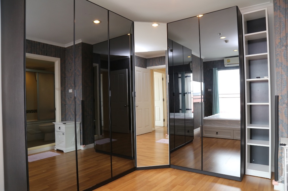 For SaleCondoRama3 (Riverside),Satupadit : Urgent sale 2 bedrooms, price lower than market, 66 sqm, only 4.2 million baht / Lumpini Park Riverside Condo, Rama 3