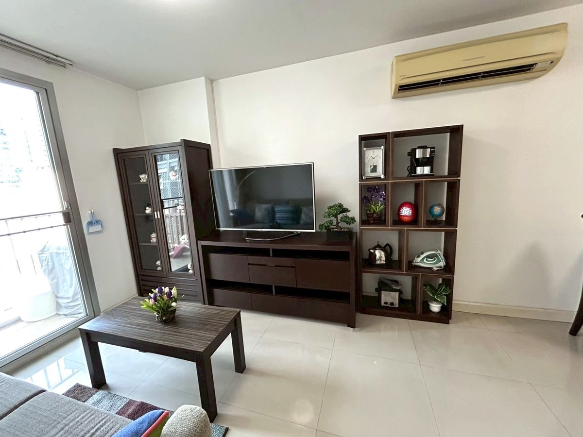 For RentCondoSukhumvit, Asoke, Thonglor : 📣FOR RENT 1 Bedroom 51 SQM. The Clover Thonglor 📞 083-601-0968 Line: @pukkhome (with @)