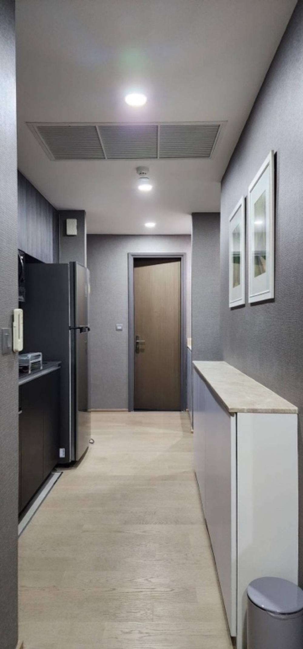 ให้เช่าคอนโดสยาม จุฬา สามย่าน : ถูกมากๆๆๆๆๆ 2 ห้องนอน1 ห้องน้ำ ขนาด 55 ตร.ม ชั้น 18 เตรียมอุดม รพ.จุฬา สวนลุม, BTSศาลาแดง, MRTสีลม, MRTสามย่าน  ที่จอดรถ Super Car, EV @ แอชตัน จุฬา