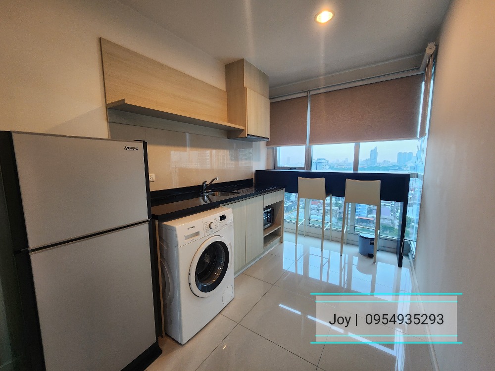 For RentCondoSathorn, Narathiwat : For rent! Condo Rhythm Sathorn Narathiwas ❤ Cheap price for rent for room size 38 sq m. (1 bedroom) and fully decorated, only 17,500 baht/month (including common fees + parking for 1 car). Call. 0954935293 (Joy) Not accepting co.
