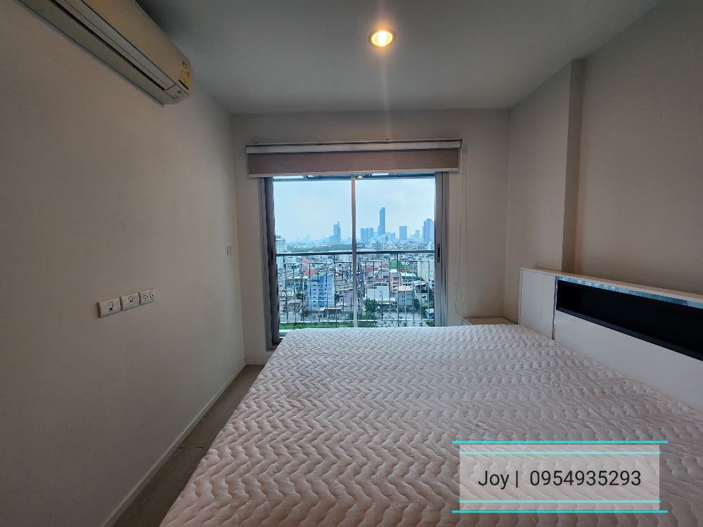 For RentCondoSathorn, Narathiwat : For rent! Condo Rhythm Sathorn Narathiwas ❤ Cheap price for rent for room size 38 sq m. (1 bedroom) and fully decorated, only 17,500 baht/month (including common fees + parking for 1 car). Call. 0954935293 (Joy) Not accepting co.