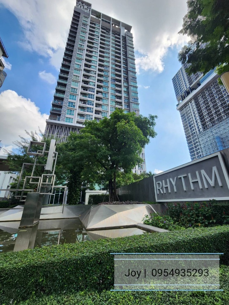 For RentCondoSathorn, Narathiwat : For rent! Condo Rhythm Sathorn Narathiwas ❤ Cheap price for rent for room size 38 sq m. (1 bedroom) and fully decorated, only 17,500 baht/month (including common fees + parking for 1 car). Call. 0954935293 (Joy) Not accepting co.