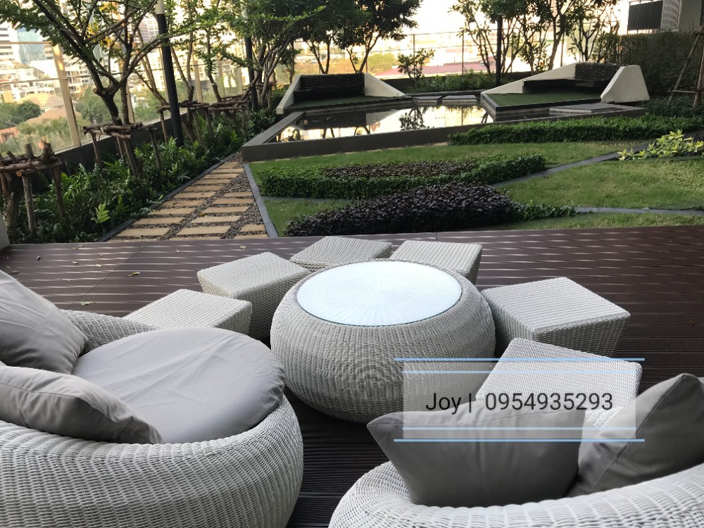 For RentCondoSathorn, Narathiwat : For rent! Condo Rhythm Sathorn Narathiwas ❤ Cheap price for rent for room size 38 sq m. (1 bedroom) and fully decorated, only 17,500 baht/month (including common fees + parking for 1 car). Call. 0954935293 (Joy) Not accepting co.