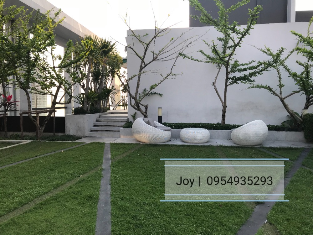 For RentCondoSathorn, Narathiwat : For rent! Condo Rhythm Sathorn Narathiwas ❤ Cheap price for rent for room size 38 sq m. (1 bedroom) and fully decorated, only 17,500 baht/month (including common fees + parking for 1 car). Call. 0954935293 (Joy) Not accepting co.